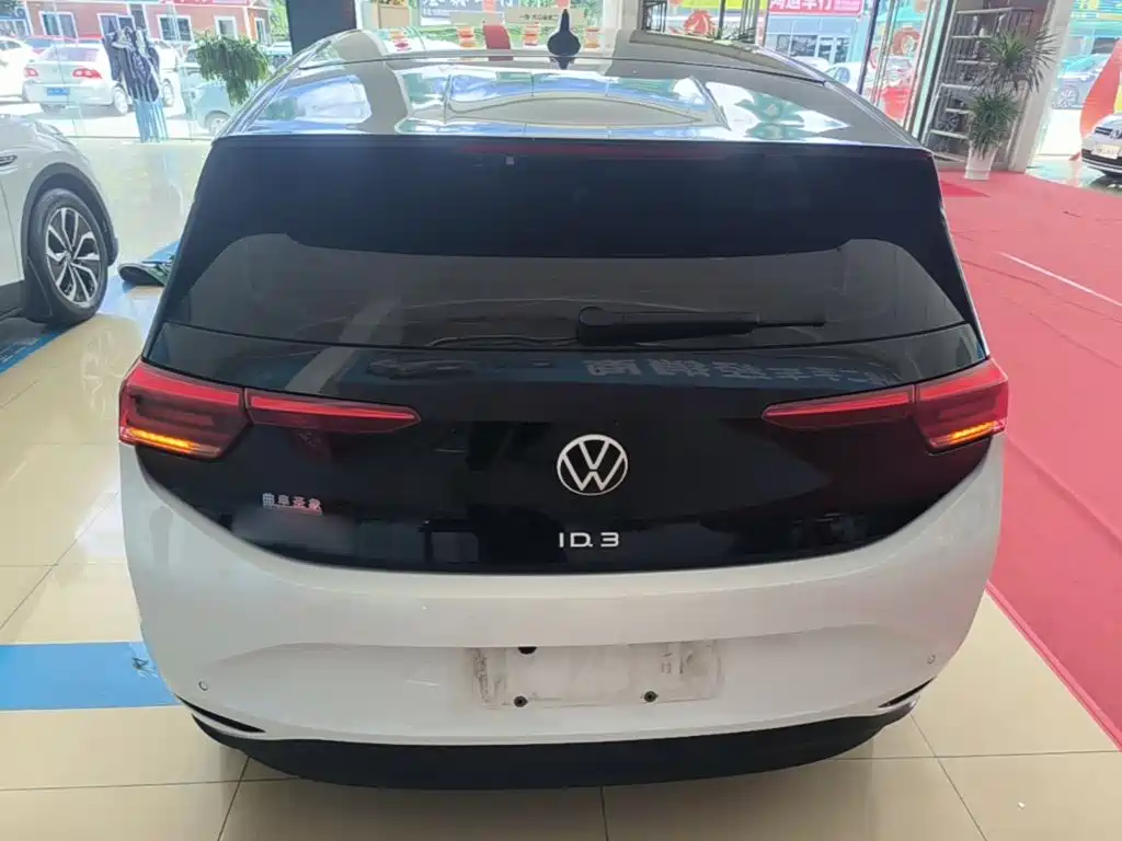 Volkswagen ID.3 — миниатюра 6