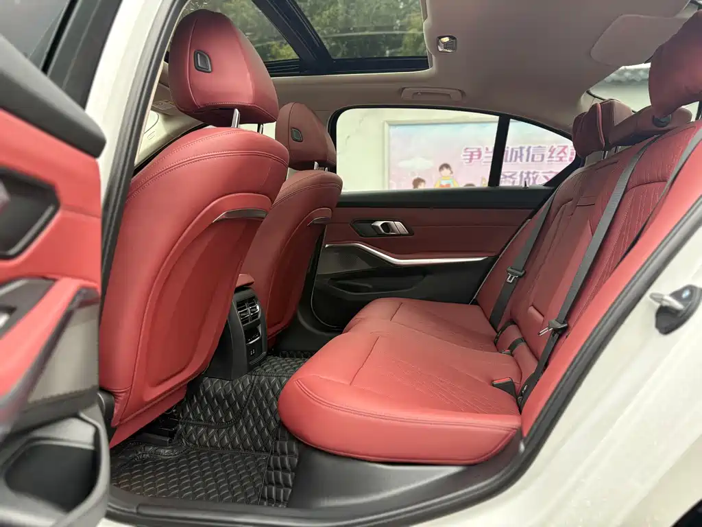 BMW 3 Series — миниатюра 11