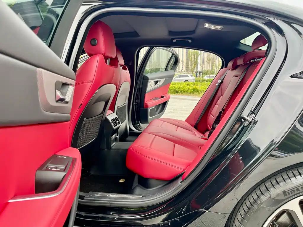 Jaguar XEL — миниатюра 11