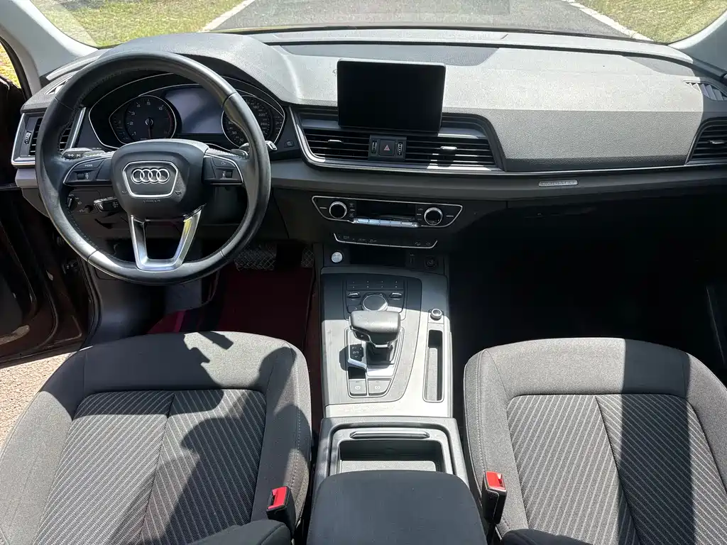 Audi Q5L — миниатюра 8