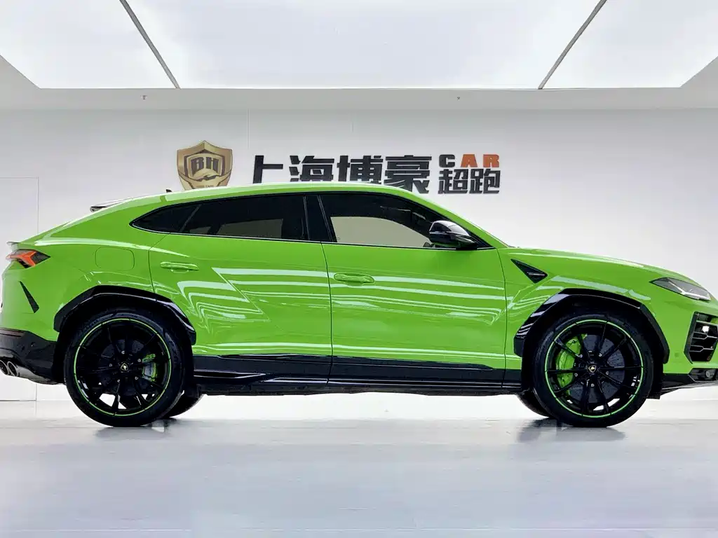 Lamborghini Urus 2021 4.0T V8