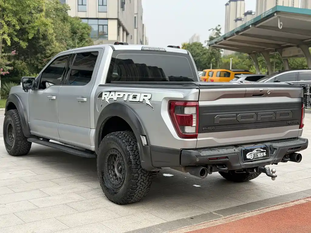 Ford F-150 Raptor — миниатюра 8