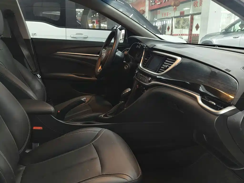 Buick Excelle — миниатюра 9
