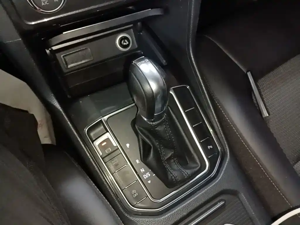 Volkswagen Golf Sportsvan — миниатюра 14