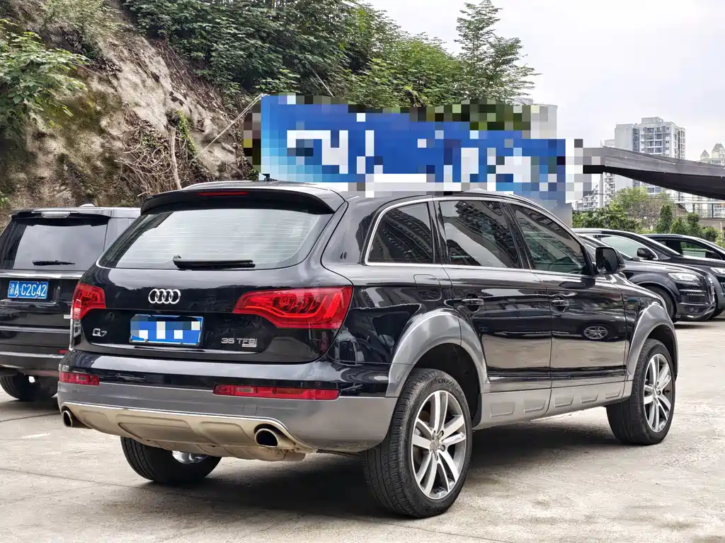 Audi Q7 — миниатюра 4