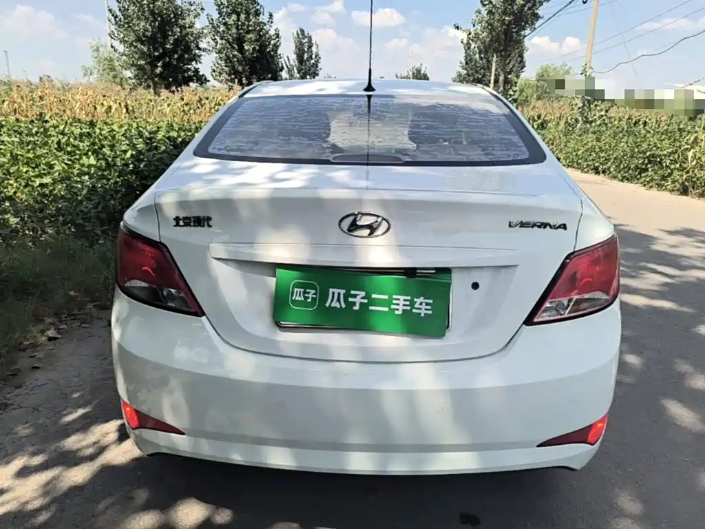 Hyundai Verna — миниатюра 6