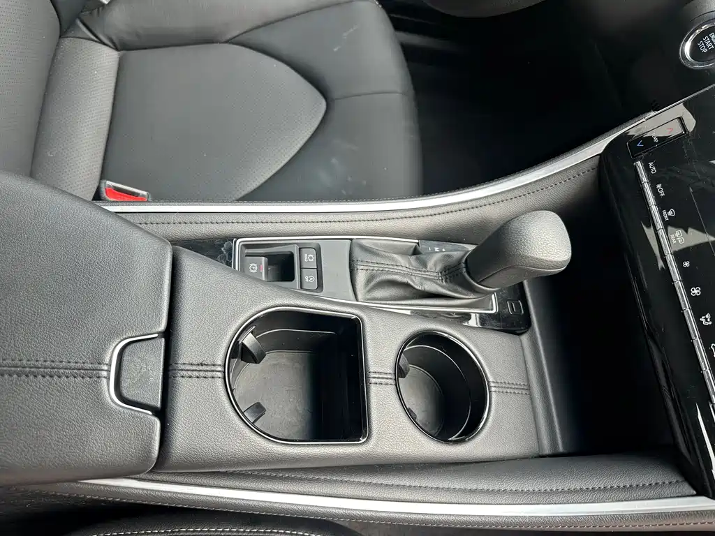 Toyota Avalon — миниатюра 7