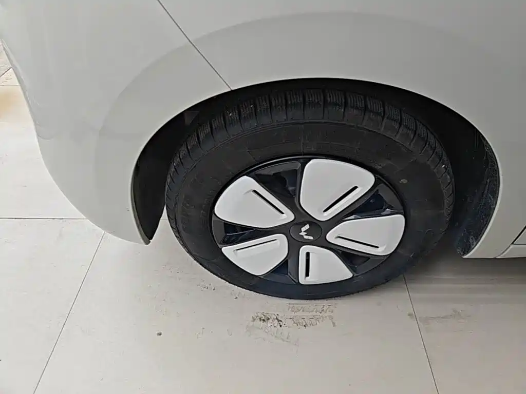 Wuling MINIEV — миниатюра 23