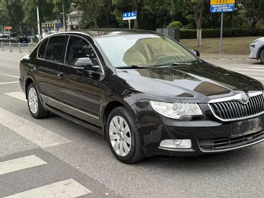 Skoda Superb — миниатюра 11