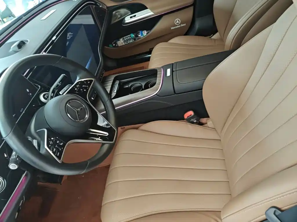 Mercedes-Benz E-Class — миниатюра 15
