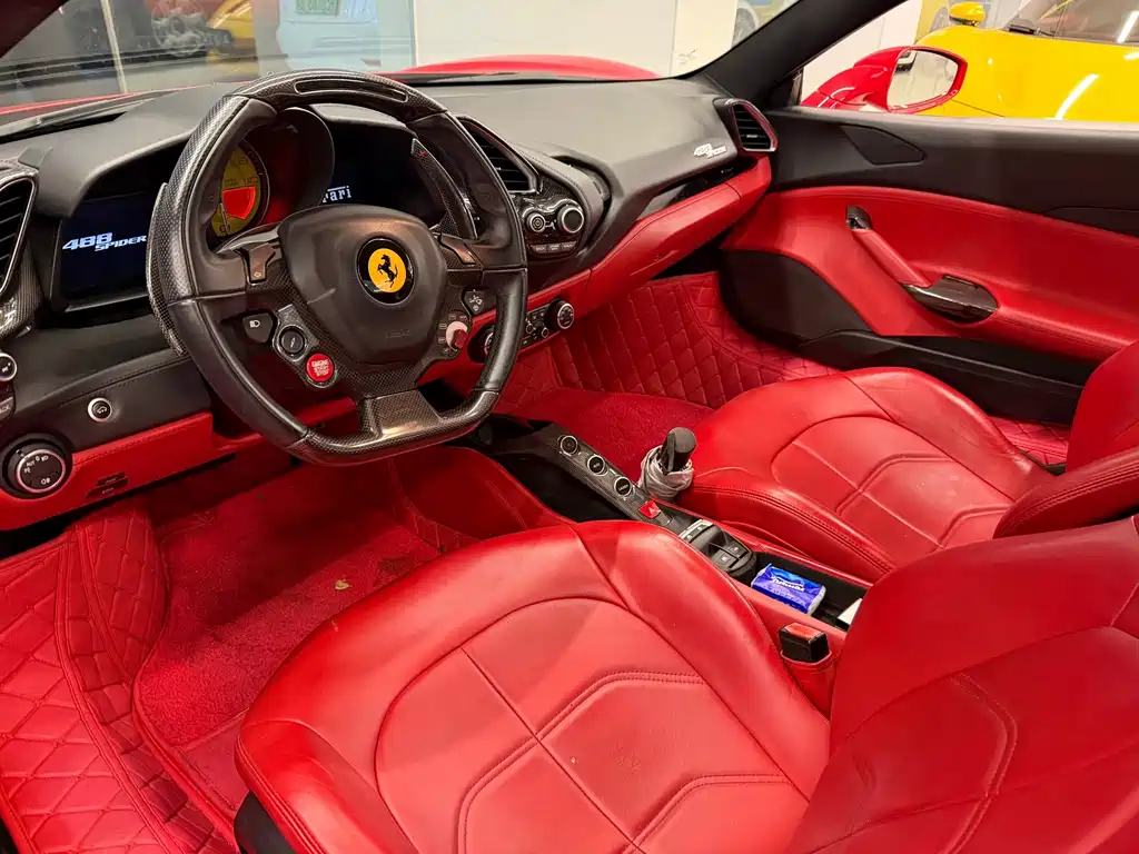 Ferrari 488 — миниатюра 4