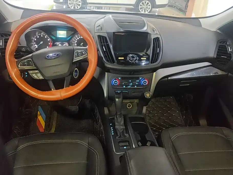 Ford Kuga — миниатюра 12