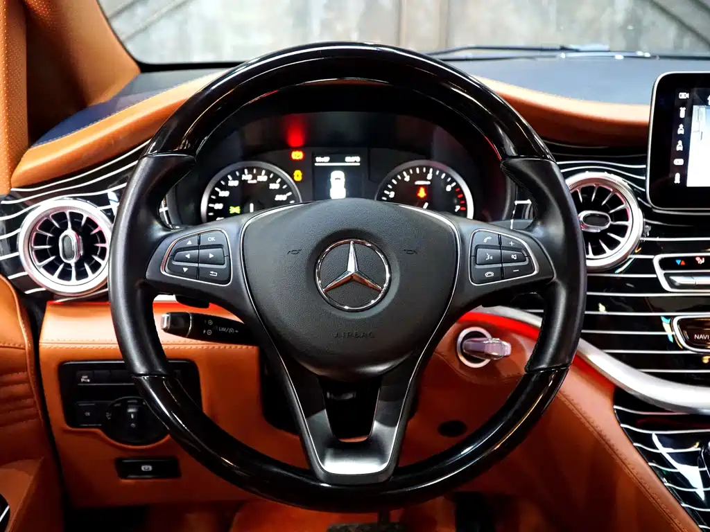Mercedes-Benz Vito — миниатюра 13