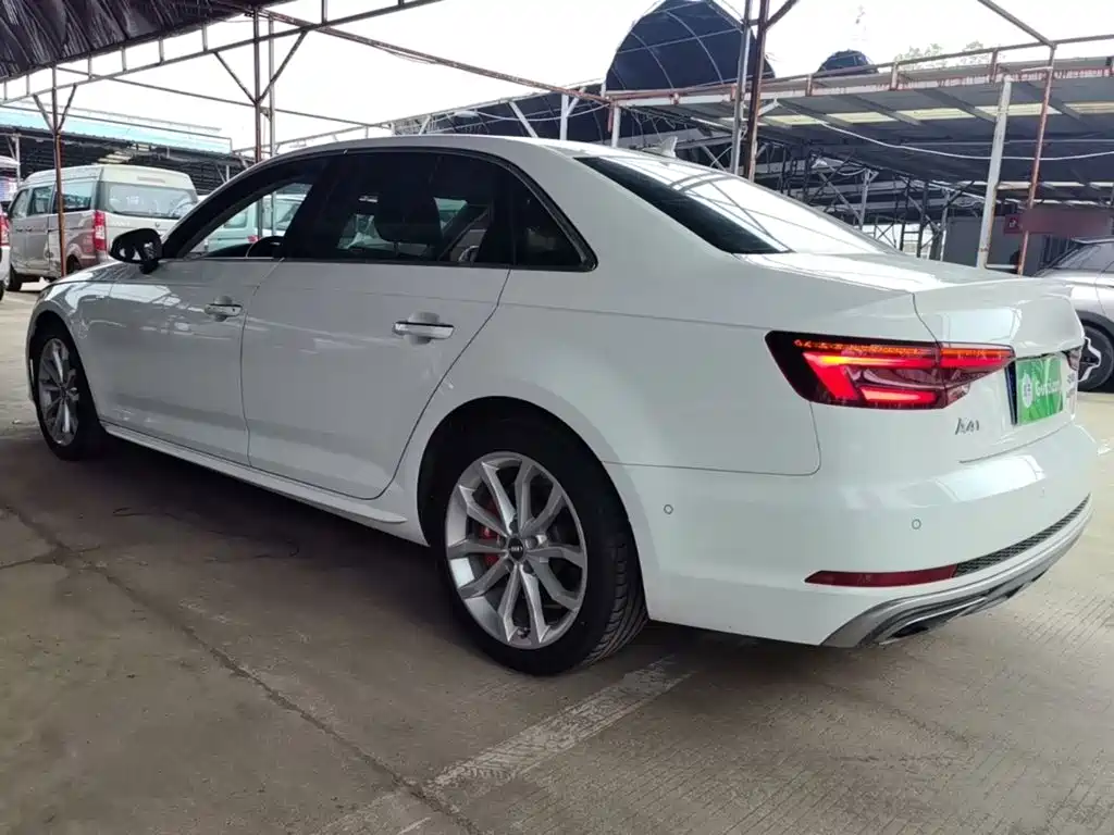 Audi A4L — миниатюра 5