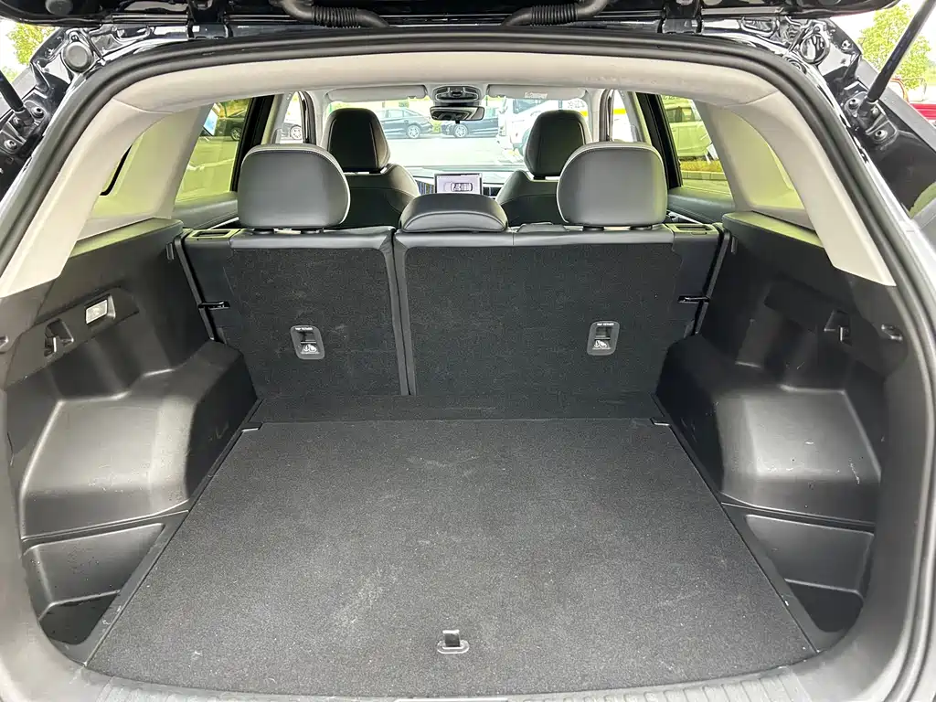 Geely Boyue L — миниатюра 23