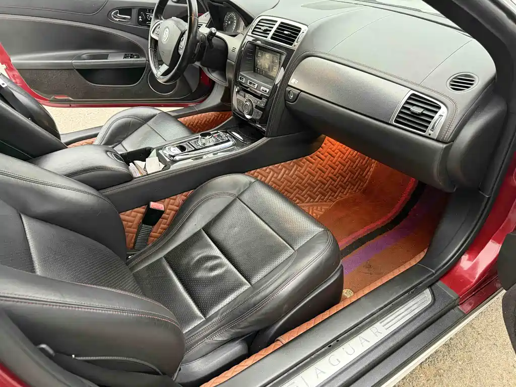 Jaguar XK — миниатюра 5