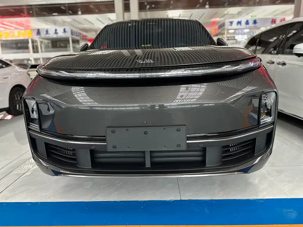 Li Auto Li L8 — миниатюра 2