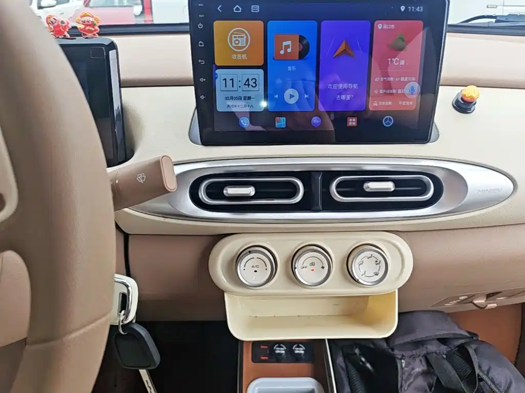 Wuling MINIEV — миниатюра 13