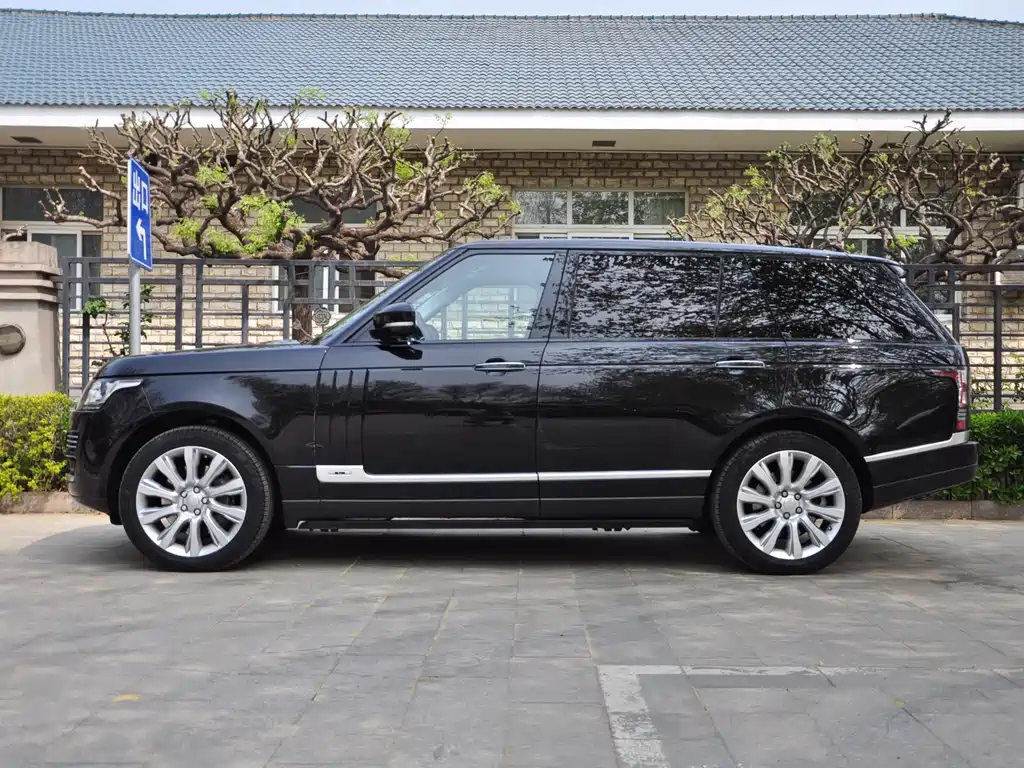 Land Rover Range Rover 2017 3.0 SC V6 Vogue SE Long Wheelbase