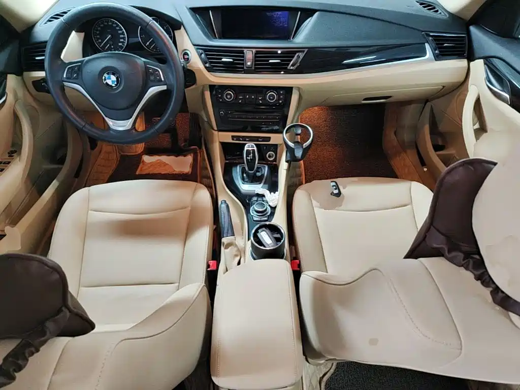 BMW X1 — миниатюра 10
