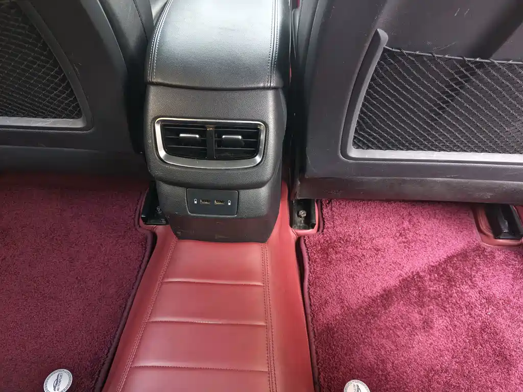 Hongqi Hongqi H5 — миниатюра 9