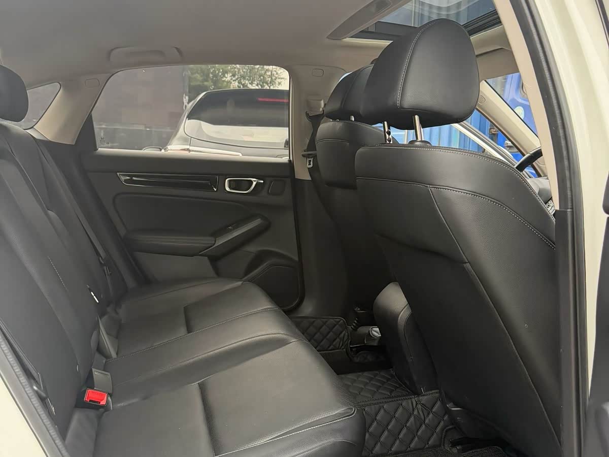 Honda Civic 1.5 л 2022 г. Белый, пробег 40000 км