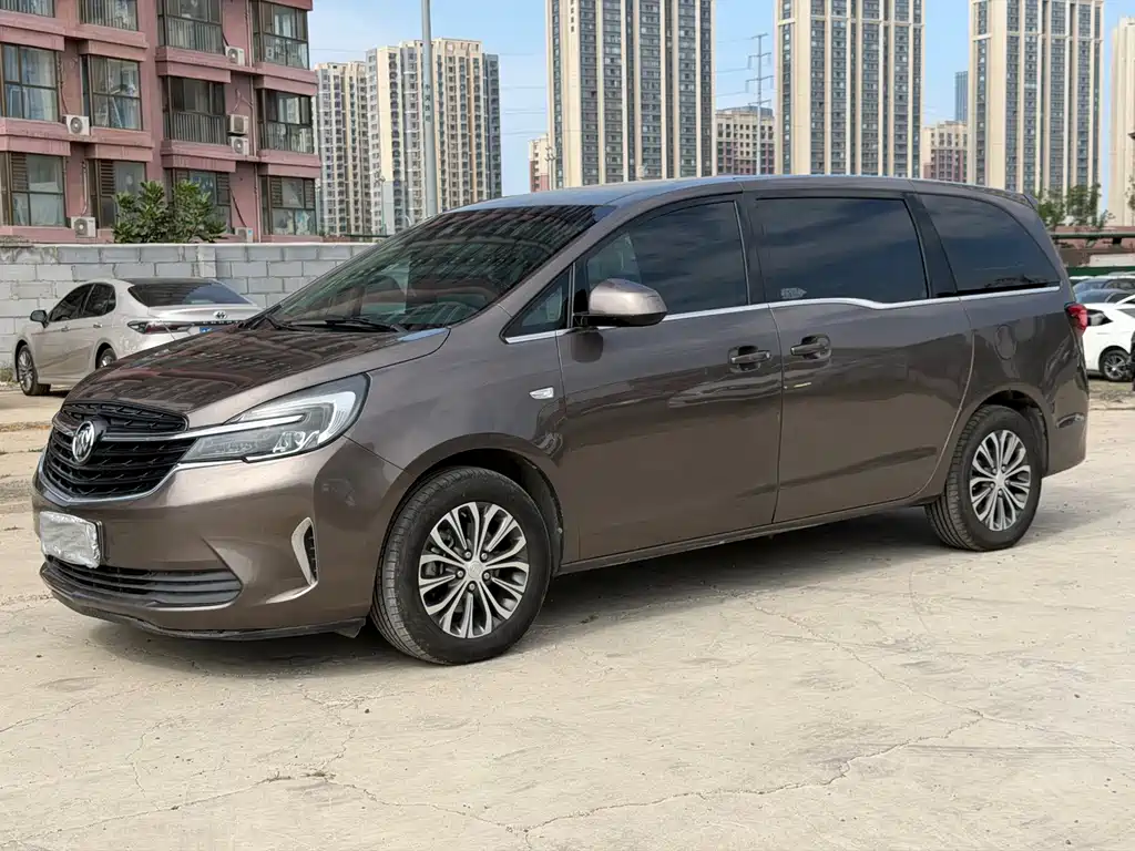 Buick GL8 — миниатюра 2