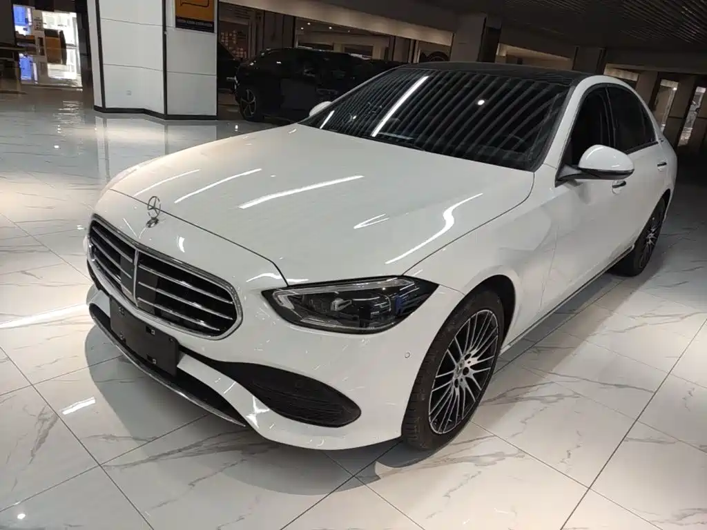 Mercedes-Benz C-Class — миниатюра 2
