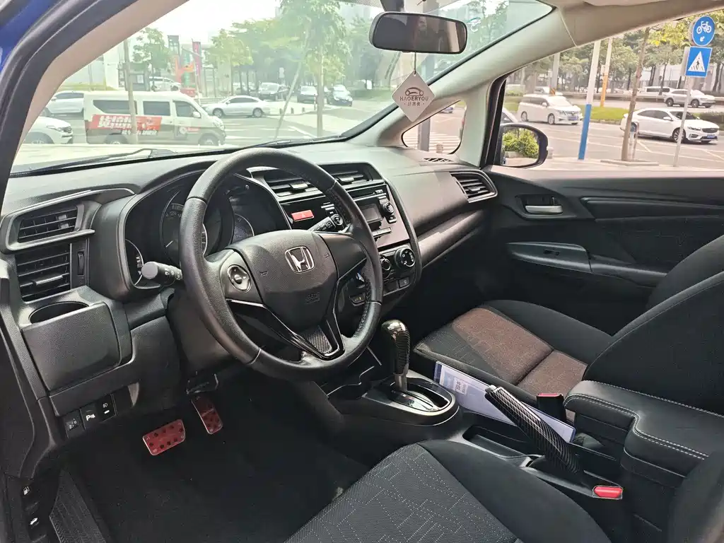 Honda Fit — миниатюра 16