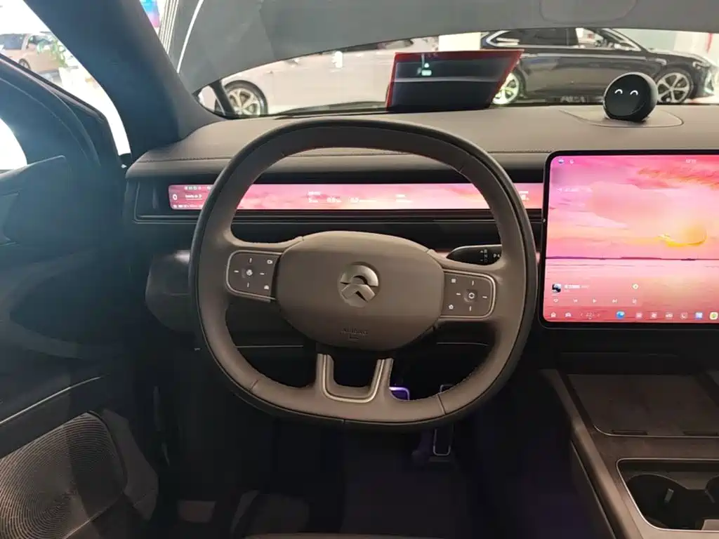 NIO ES8 — миниатюра 11