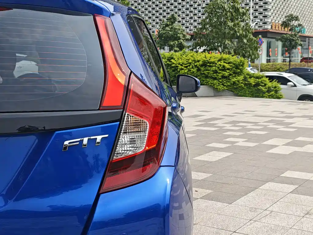 Honda Fit — миниатюра 18