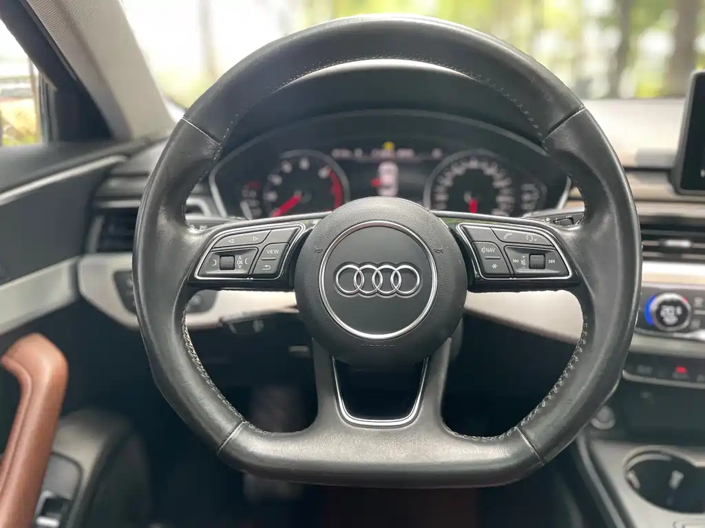 Audi A4L — миниатюра 14