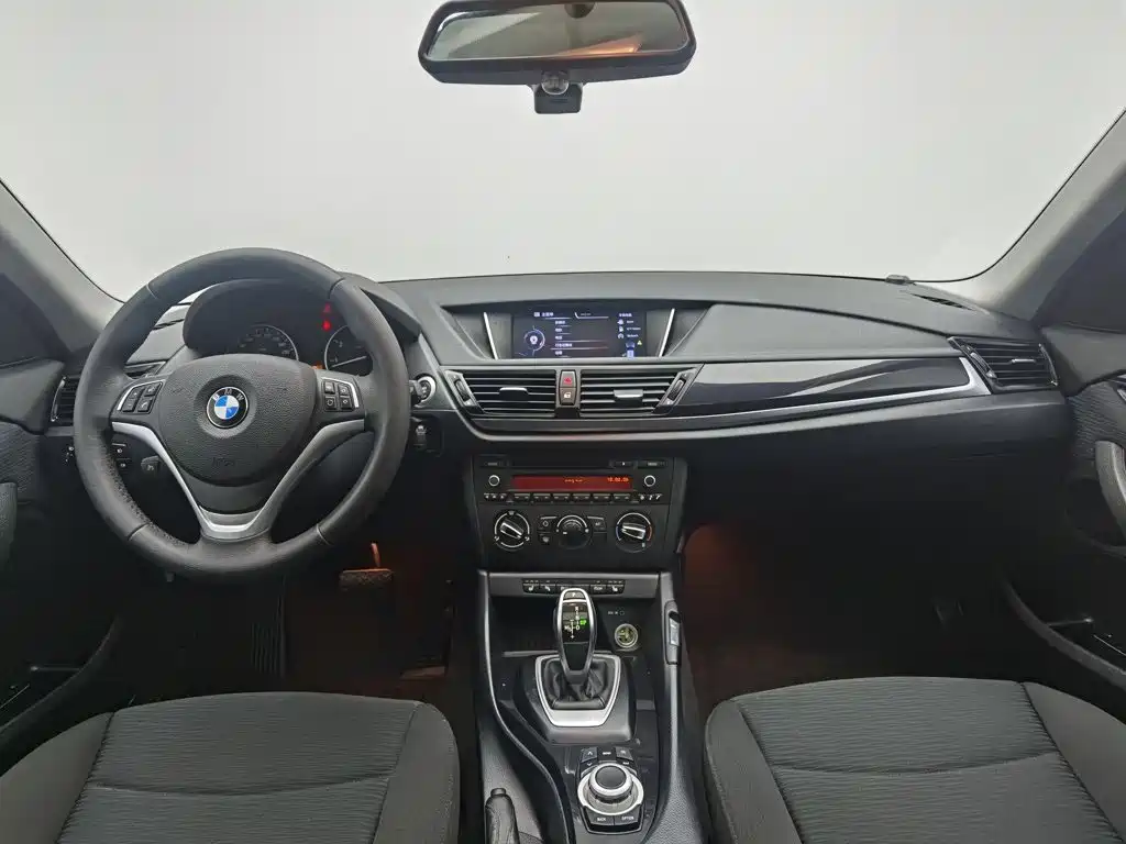 BMW X1 — миниатюра 5