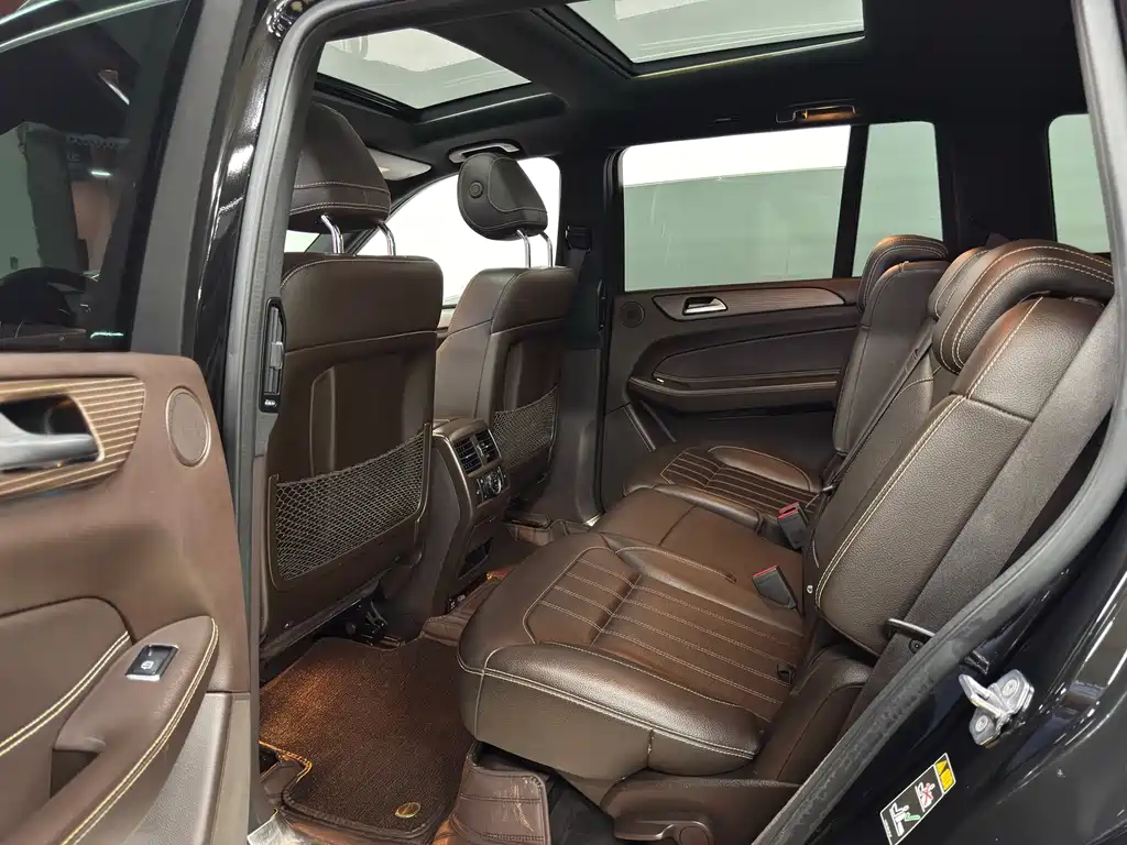 Mercedes-Benz GLS — миниатюра 8