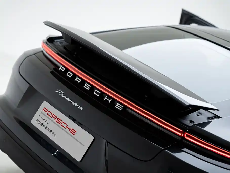 Porsche Panamera — миниатюра 7