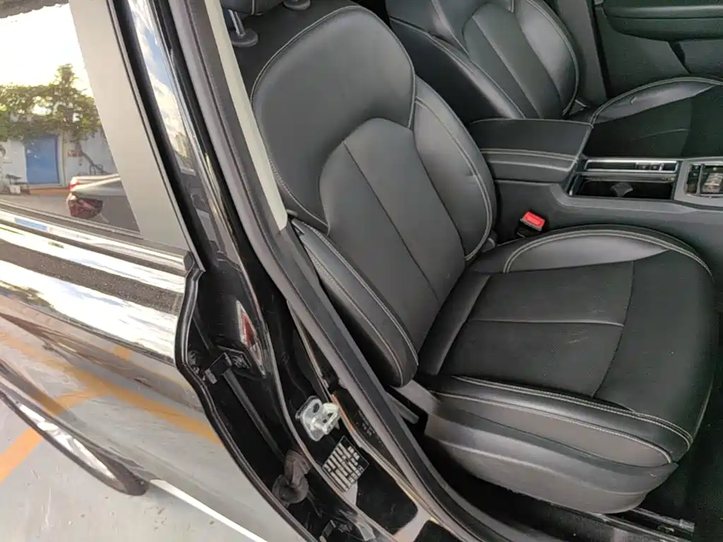 Roewe RX5 — миниатюра 25