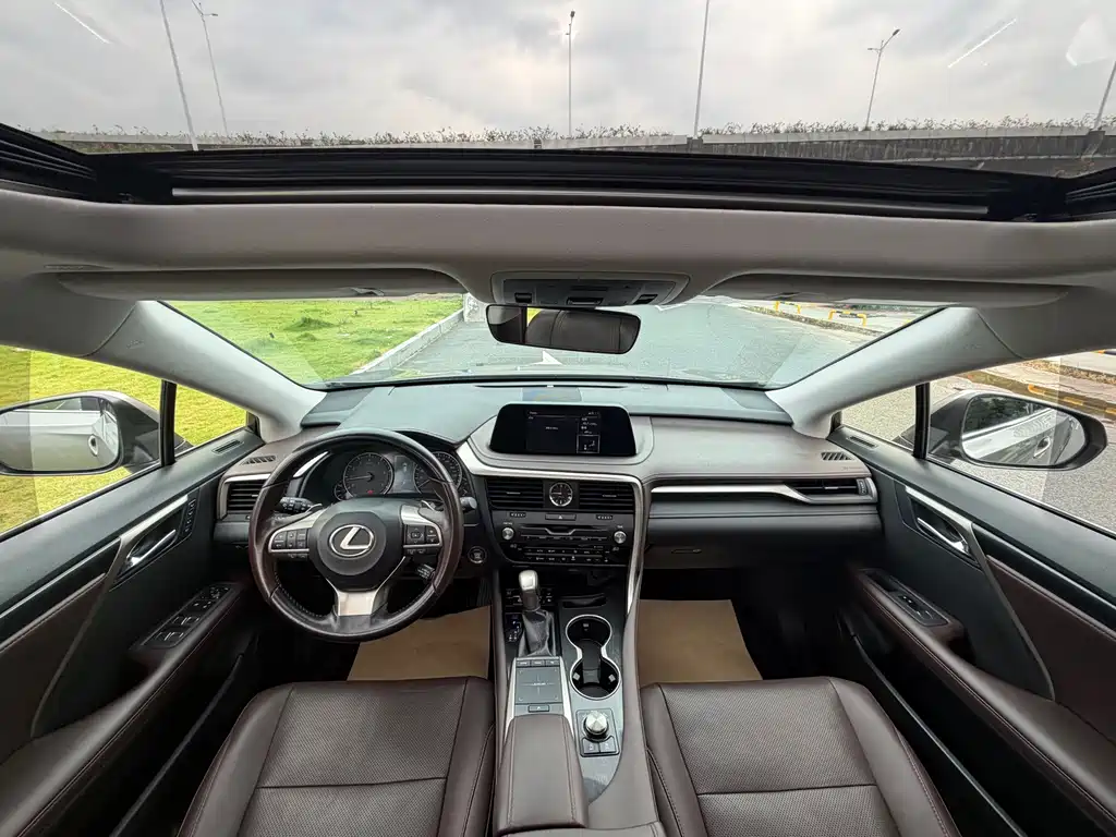Lexus RX — миниатюра 7