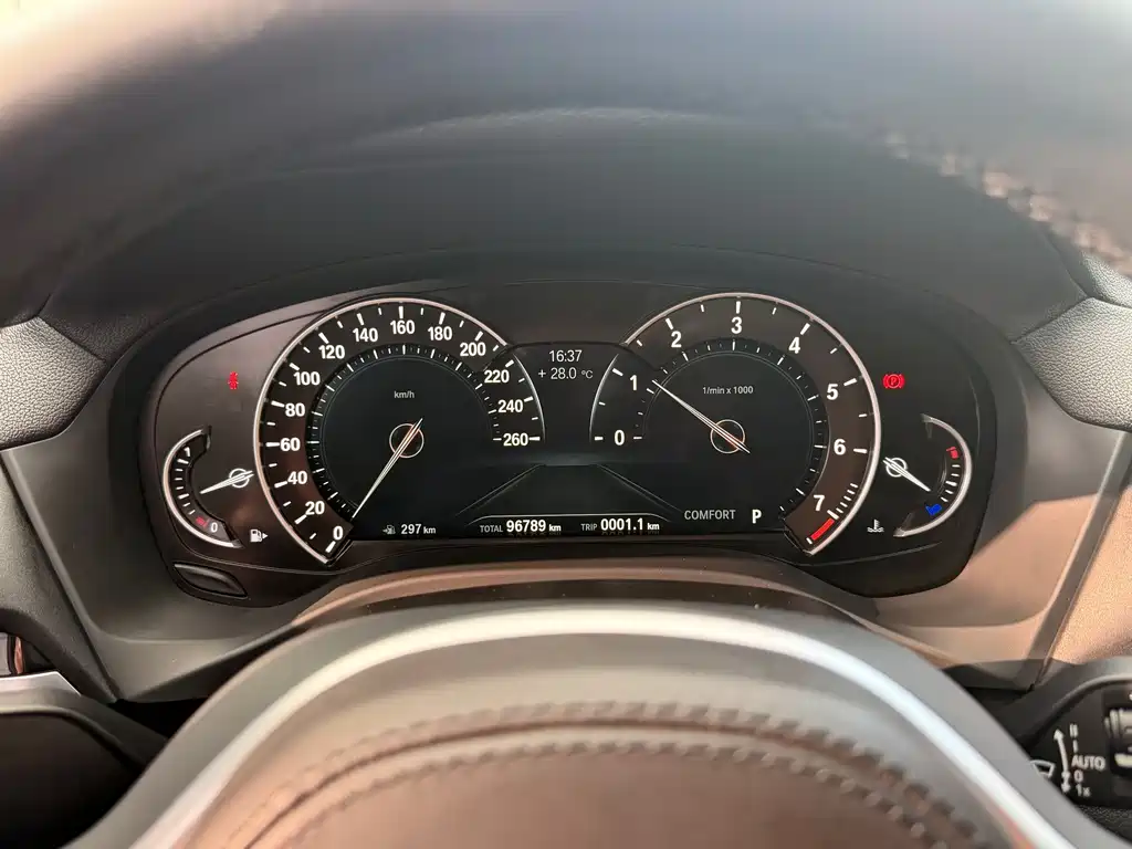 BMW X3 — миниатюра 9