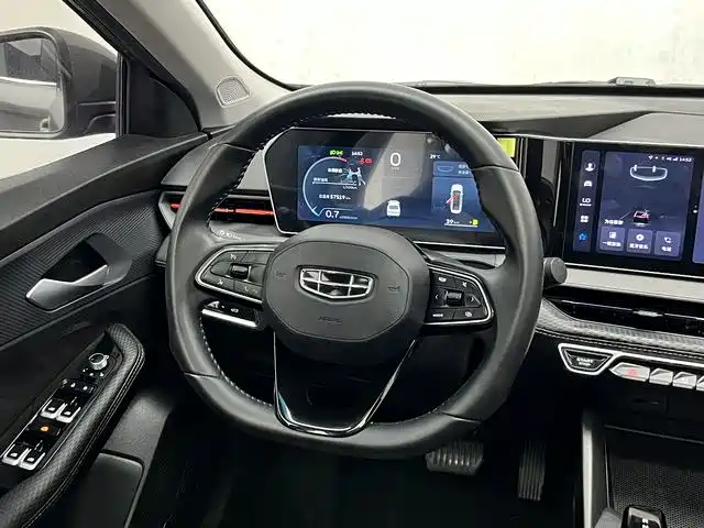 Geely Binrui — миниатюра 10