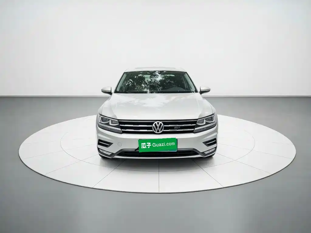 Volkswagen Tiguan L — миниатюра 2