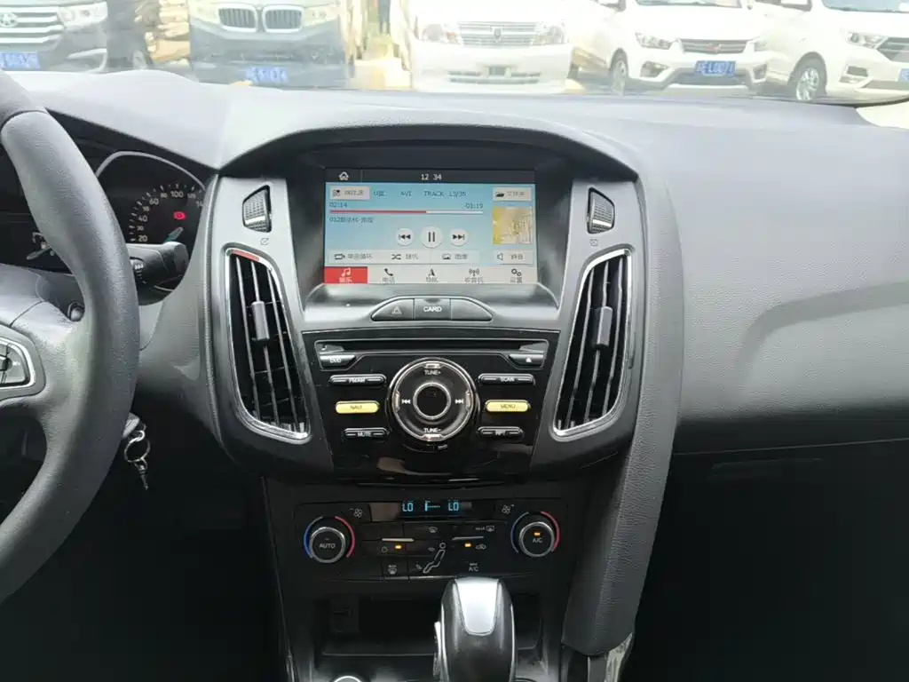 Ford Focus — миниатюра 13