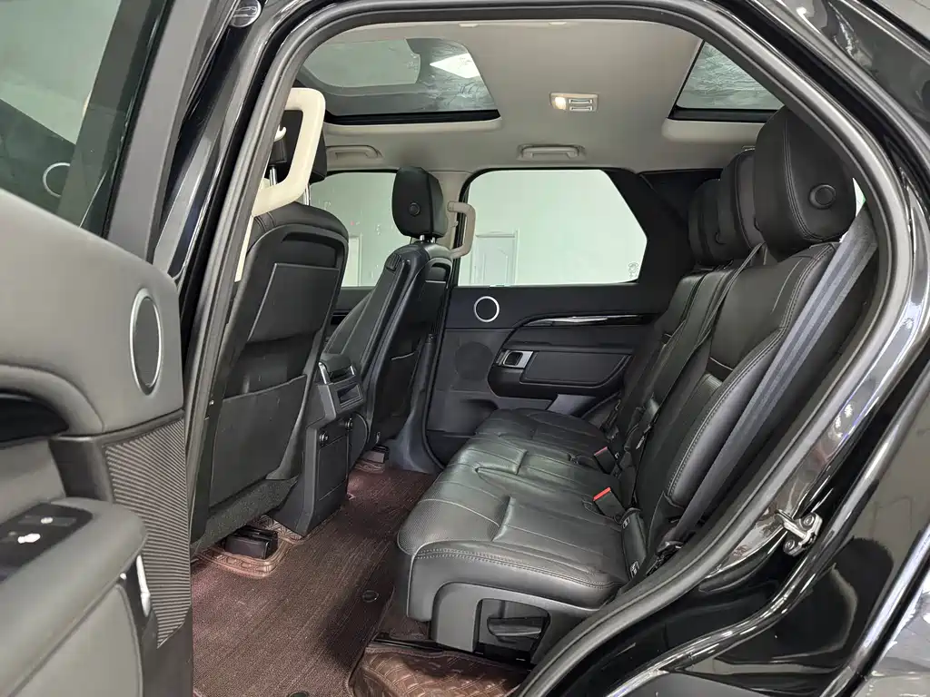 Land Rover Discovery — миниатюра 6