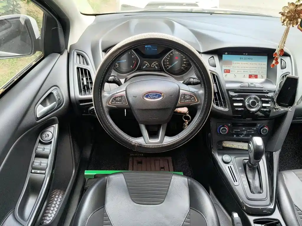 Ford Focus — миниатюра 6
