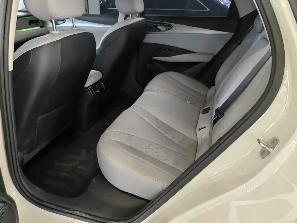 BYD Seal 06 DM-i Touring — миниатюра 11