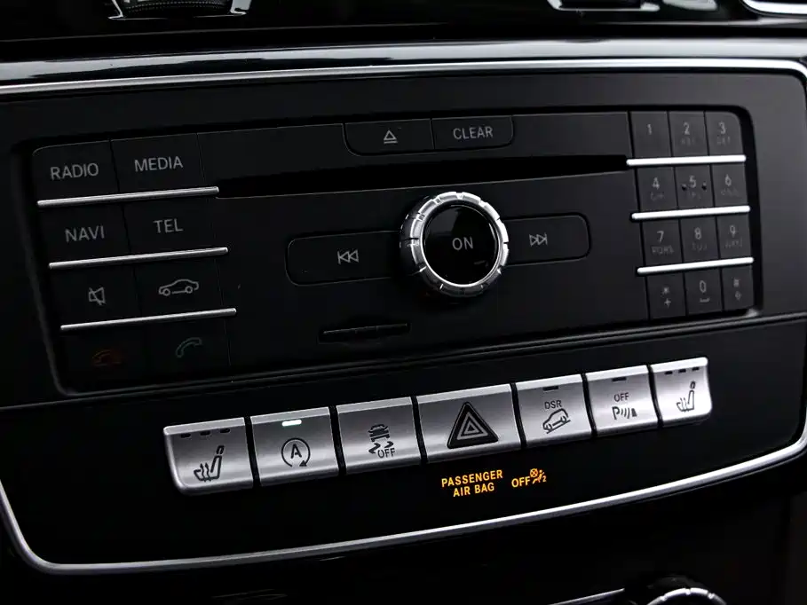 Mercedes-Benz GLE (Import) — миниатюра 9