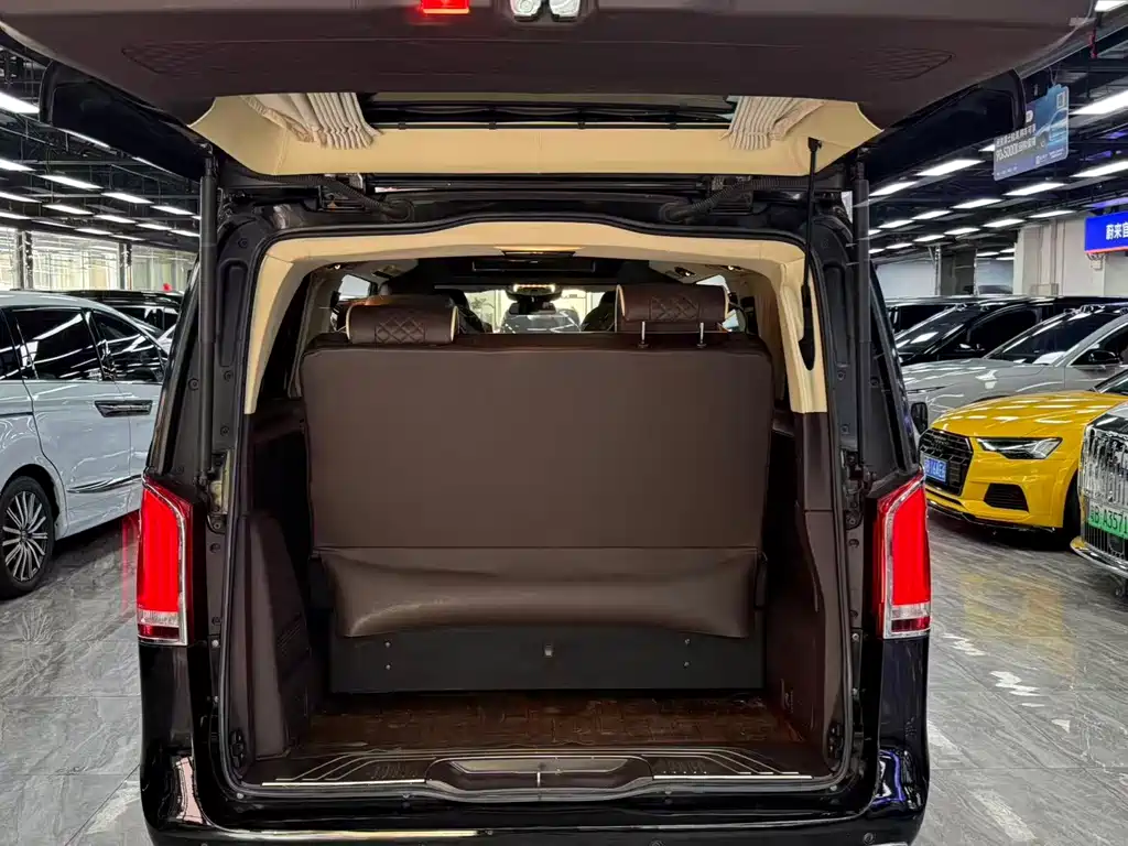Mercedes-Benz V-Class — миниатюра 6