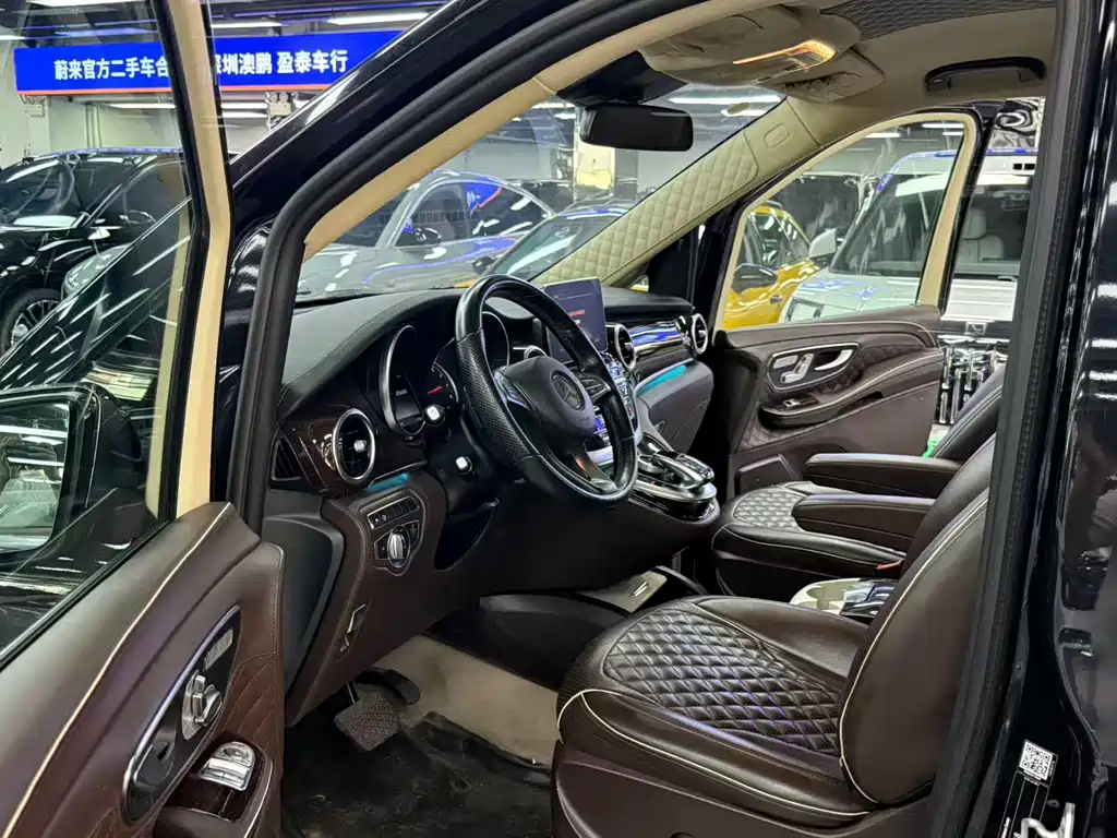Mercedes-Benz V-Class — миниатюра 7