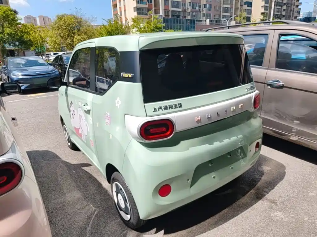 Wuling MINIEV — миниатюра 5