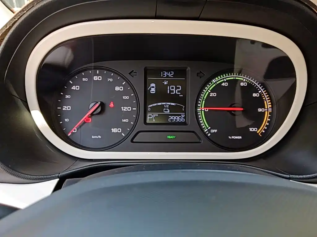 Roewe Clever — миниатюра 12