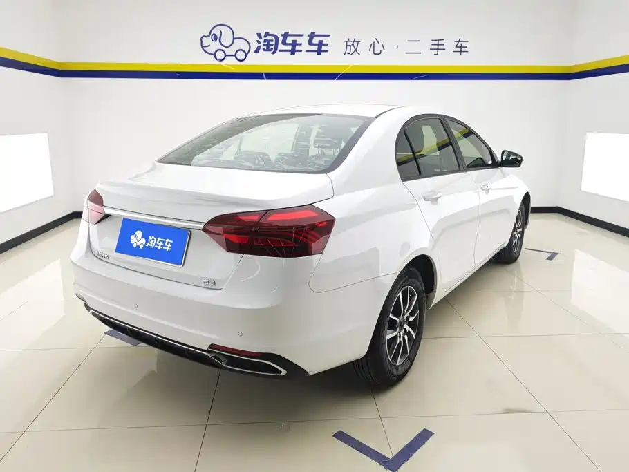 Geely Emgrand — миниатюра 3